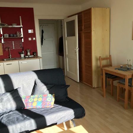 Cosy Flora Nest Apartment Prague Luaran gambar
